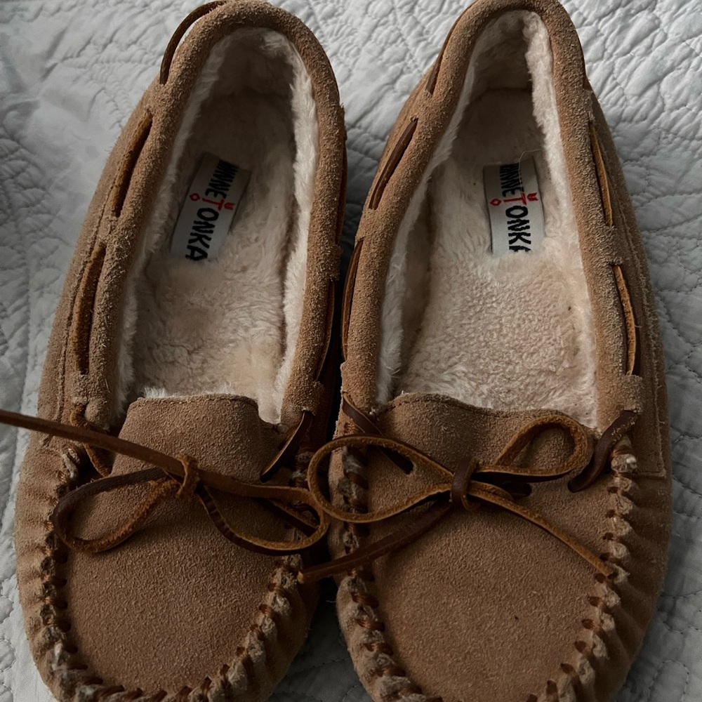 MINNETONKA Slippers 7M